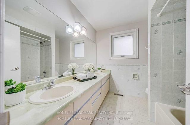 171 Greenfield Ave, House detached with 4 bedrooms, 4 bathrooms and 6 parking in Toronto ON | Image 19