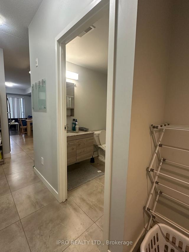 b408 - 62 Balsam St, Condo with 2 bedrooms, 2 bathrooms and 1 parking in Waterloo ON | Image 6
