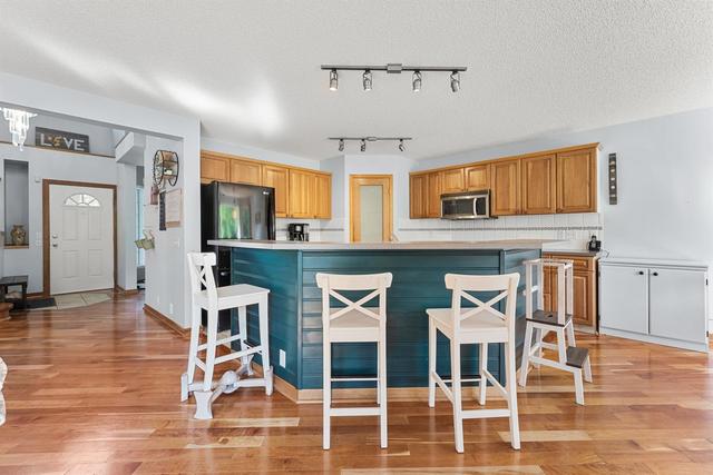 175 Gleneagles View, House detached with 5 bedrooms, 3 bathrooms and 4 parking in Cochrane AB | Image 6