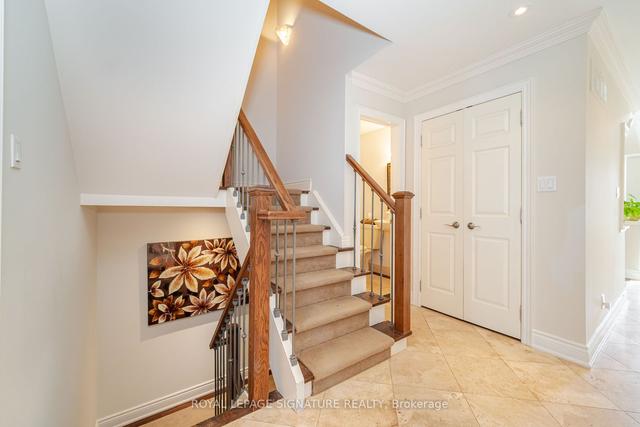 2521 Glamworth Cres, House semidetached with 3 bedrooms, 3 bathrooms and 5 parking in Mississauga ON | Image 20