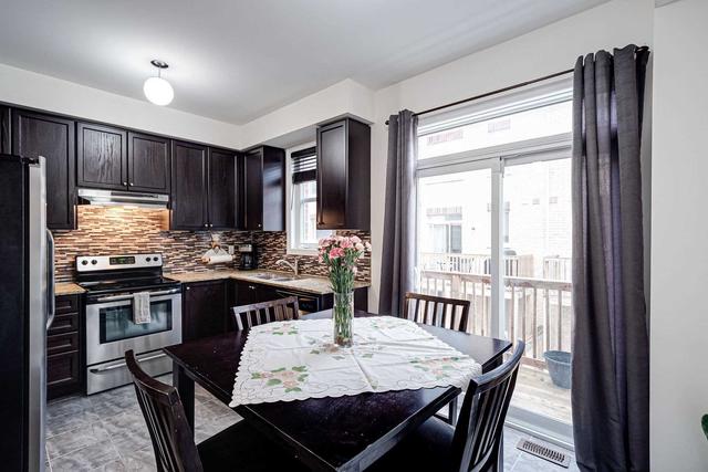 th 28 - 10 Porter Ave W, House attached with 3 bedrooms, 4 bathrooms and 2 parking in Vaughan ON | Image 7