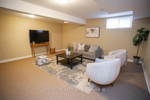 30 Bond St, House attached with 3 bedrooms, 3 bathrooms and 2 parking in Brantford ON | Image 15