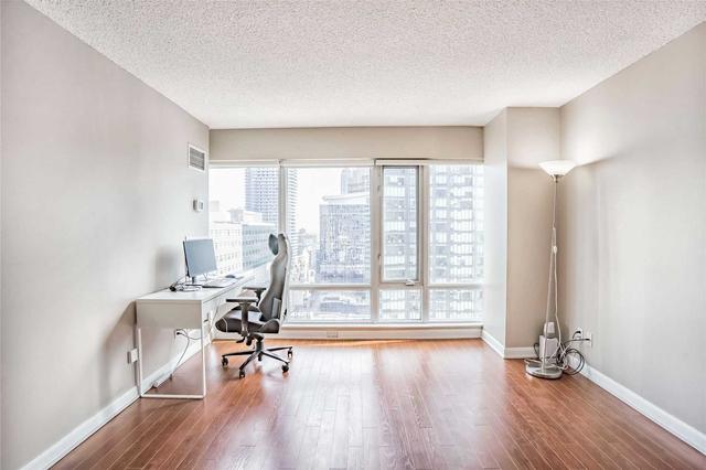 2407 - 210 Victoria St, Condo with 1 bedrooms, 1 bathrooms and 0 parking in Toronto ON | Image 10
