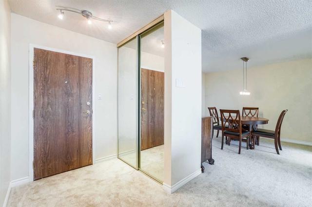 1709 - 4235 Sherwoodtowne Blvd, Condo with 1 bedrooms, 1 bathrooms and 1 parking in Mississauga ON | Image 3