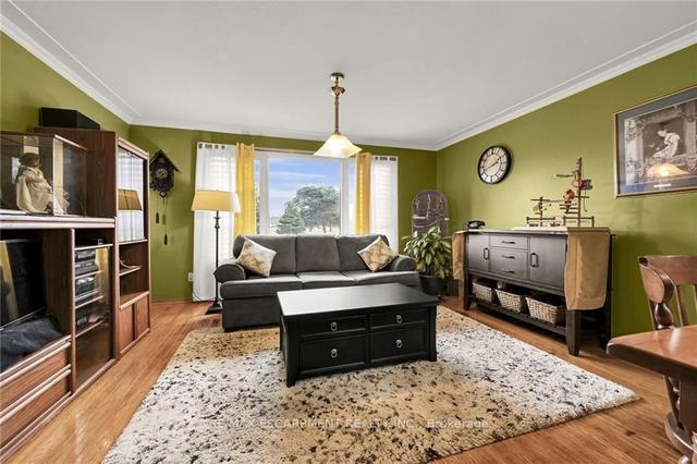 135 Nash Rd N, House detached with 3 bedrooms, 2 bathrooms and 5 parking in Hamilton ON | Image 39