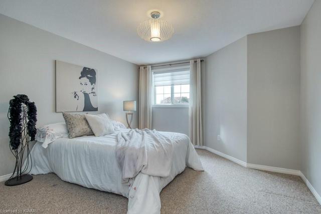 2 Bond Court, House detached with 4 bedrooms, 3 bathrooms and 4 parking in Guelph ON | Image 36