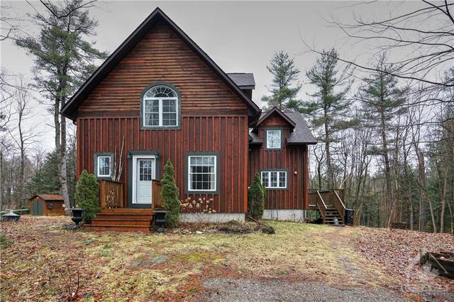 2918 Fifth Lake Road, House detached with 4 bedrooms, 2 bathrooms and 2 parking in Central Frontenac ON | Image 1