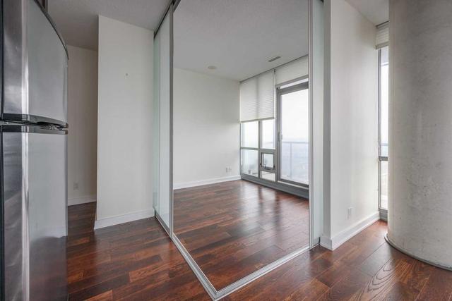 1904 - 33 Mill St, Condo with 2 bedrooms, 2 bathrooms and 1 parking in Toronto ON | Image 8
