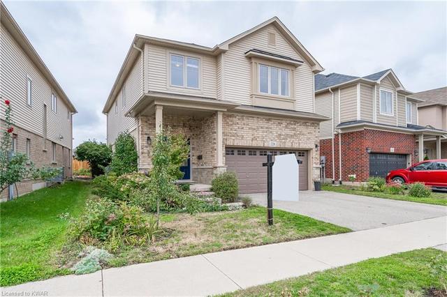 228 Falconridge Drive, House detached with 4 bedrooms, 2 bathrooms and 4 parking in Kitchener ON | Image 3