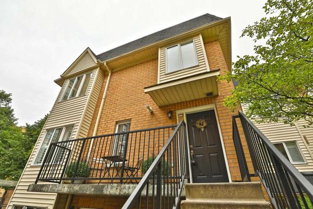 th2 - 208 Niagara St, Townhouse with 3 bedrooms, 2 bathrooms and 1 parking in Toronto ON | Image 1