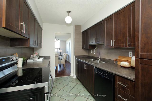 601 - 25 Sunrise Ave, Condo with 2 bedrooms, 2 bathrooms and 1 parking in Toronto ON | Image 2