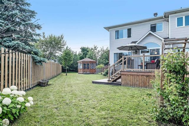 2095 Liska St, House attached with 3 bedrooms, 3 bathrooms and 3 parking in Ottawa ON | Image 13