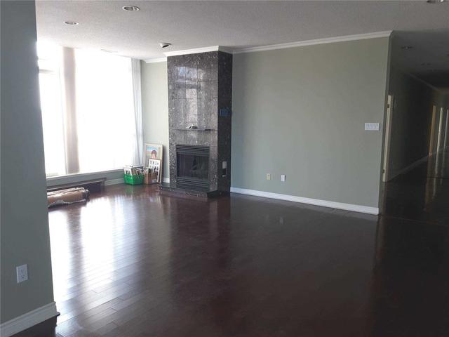 uph02 - 1 Clark Ave, Condo with 4 bedrooms, 3 bathrooms and 1 parking in Vaughan ON | Image 11