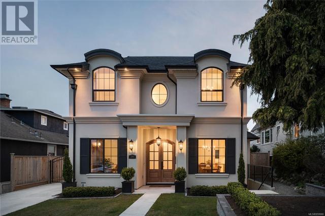 2841 Dewdney Ave, House detached with 5 bedrooms, 4 bathrooms and 4 parking in Oak Bay BC | Image 3