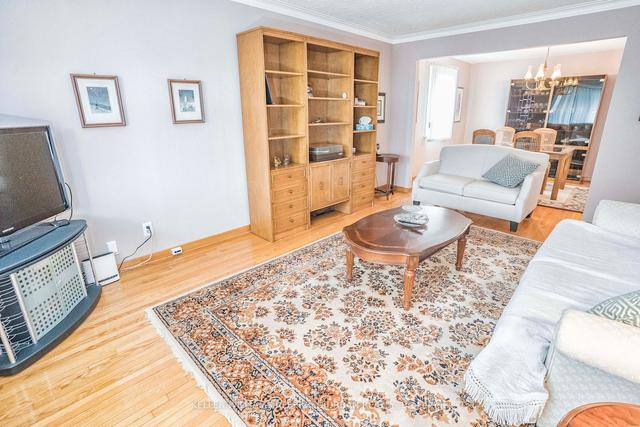 22 Datchet Rd, House detached with 3 bedrooms, 2 bathrooms and 5 parking in Toronto ON | Image 31
