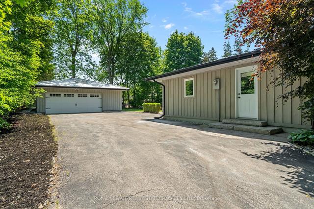 930 Old Derry Rd, House detached with 2 bedrooms, 2 bathrooms and 12 parking in Mississauga ON | Image 25
