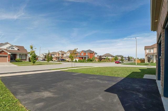 6244 St Michael Ave, House detached with 4 bedrooms, 3 bathrooms and 6 parking in Niagara Falls ON | Image 35