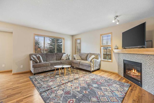 4 Tuscany Ravine Crescent Nw, House detached with 3 bedrooms, 2 bathrooms and 4 parking in Calgary AB | Image 5