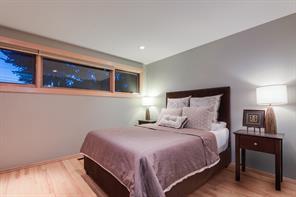 2320 Lancing Avenue Sw, House detached with 4 bedrooms, 2 bathrooms and 4 parking in Calgary AB | Image 9
