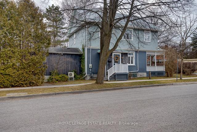 236 Walton St, House detached with 3 bedrooms, 2 bathrooms and 4 parking in Cobourg ON | Image 12