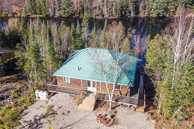 6055 Centennial Drive, House detached with 3 bedrooms, 2 bathrooms and 7 parking in Greater Madawaska ON | Image 27