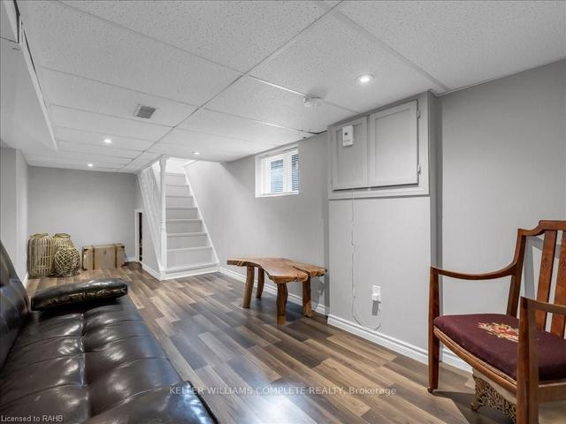 342 Queensdale Ave E, House detached with 3 bedrooms, 2 bathrooms and 3 parking in Hamilton ON | Image 18