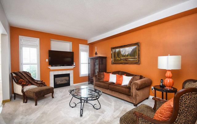 508 Summerpark Cres, House detached with 4 bedrooms, 3 bathrooms and 4 parking in Pickering ON | Image 9