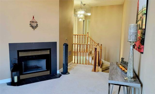 8 Heathcliffe Sq, Townhouse with 3 bedrooms, 3 bathrooms and 2 parking in Brampton ON | Image 11