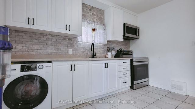 15 West 1st St, House detached with 4 bedrooms, 2 bathrooms and 3 parking in Hamilton ON | Image 37