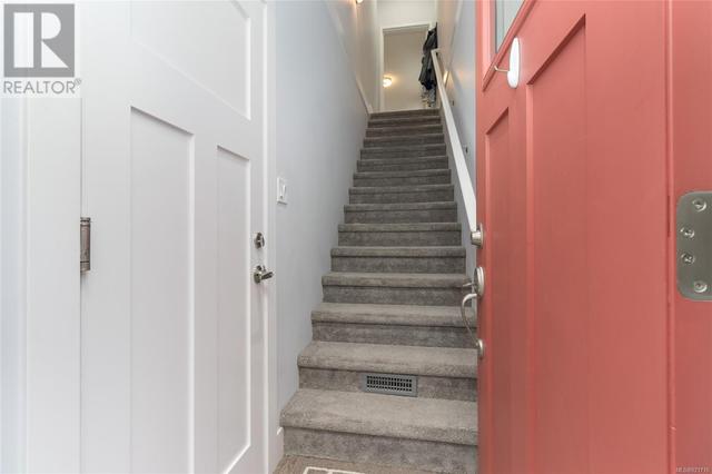 9 - 1027 College St, House attached with 2 bedrooms, 2 bathrooms and 2 parking in Duncan BC | Card Image