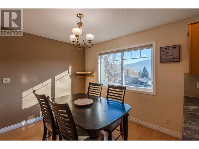 14415 Latimer Avenue, House detached with 5 bedrooms, 2 bathrooms and 1 parking in Summerland BC | Image 8