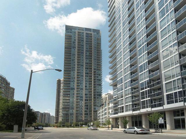 lph1 - 225 Webb Dr, Condo with 2 bedrooms, 3 bathrooms and 2 parking in Mississauga ON | Image 1