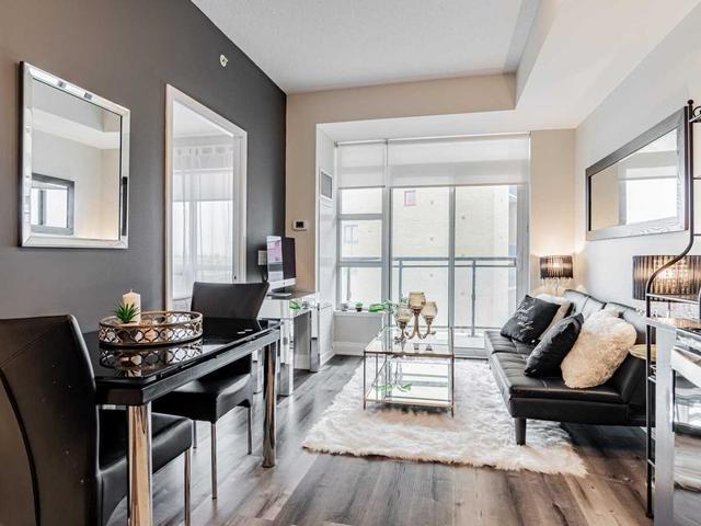 712 - 840 Queens Plate Dr, Condo with 1 bedrooms, 2 bathrooms and 1 parking in Toronto ON | Image 5