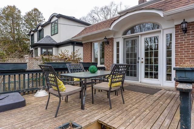 141 Glencairn Ave, House detached with 4 bedrooms, 2 bathrooms and 3 parking in Toronto ON | Image 16