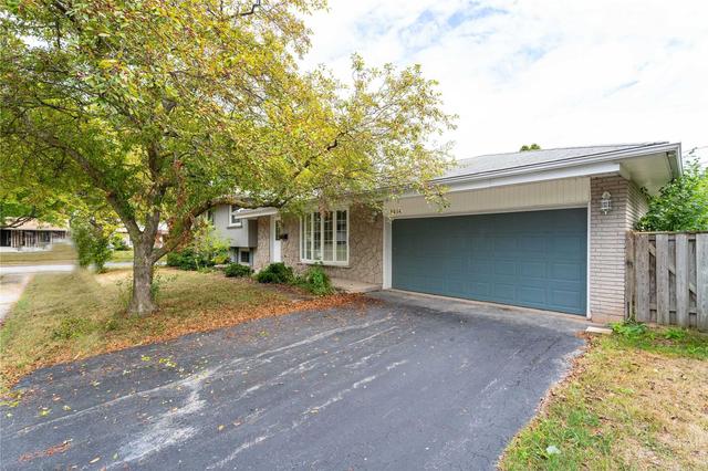 5014 Fern Dr, House detached with 3 bedrooms, 3 bathrooms and 6 parking in Burlington ON | Image 12