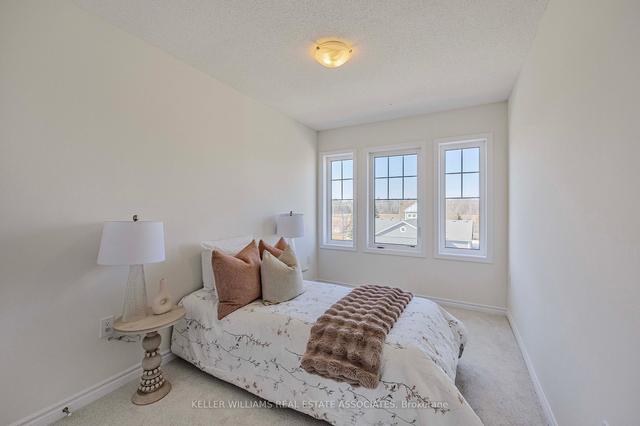 43 Surf Dr, House attached with 3 bedrooms, 4 bathrooms and 2 parking in Wasaga Beach ON | Image 16