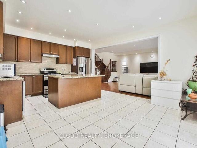 upper - 4 Frenchpark Circ, House detached with 4 bedrooms, 3 bathrooms and 3 parking in Brampton ON | Image 5
