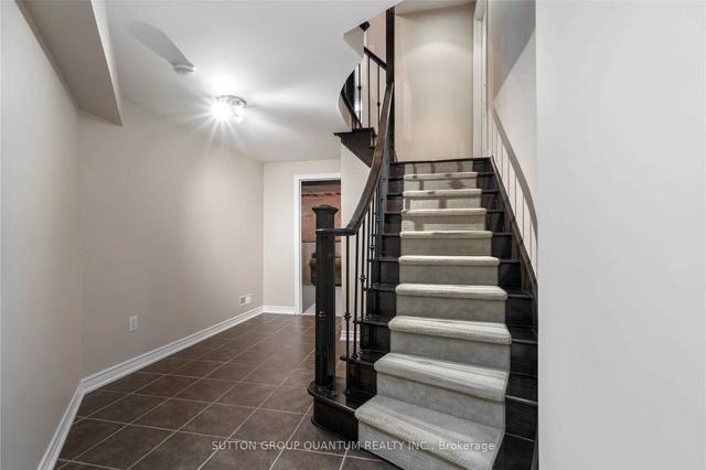 247 Beechtree Cres, House detached with 4 bedrooms, 4 bathrooms and 4 parking in Oakville ON | Image 29