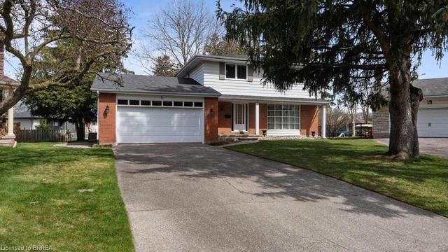 21 Brier Place, House detached with 4 bedrooms, 2 bathrooms and 6 parking in Brantford ON | Image 1