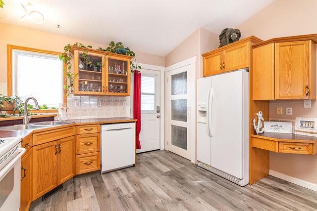 101 Westglen Close, House detached with 3 bedrooms, 2 bathrooms and 2 parking in Red Deer County AB | Image 16