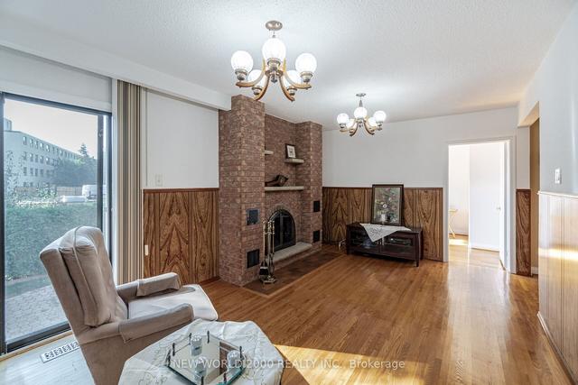 35 Elvaston Dr, House detached with 5 bedrooms, 3 bathrooms and 8 parking in Toronto ON | Image 8
