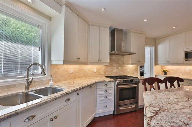 2476 Robin Dr, House detached with 4 bedrooms, 4 bathrooms and 6 parking in Mississauga ON | Image 7