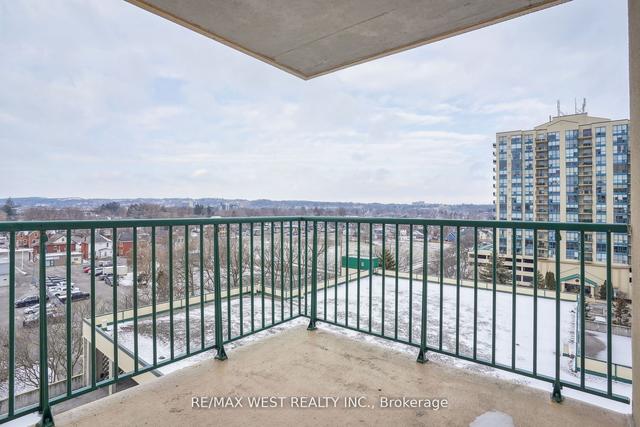 904 - 75 Ellen St, Condo with 2 bedrooms, 2 bathrooms and 1 parking in Barrie ON | Image 7