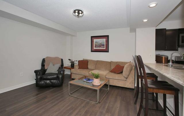 28 Fusilier Dr, House attached with 2 bedrooms, 3 bathrooms and 3 parking in Toronto ON | Image 22
