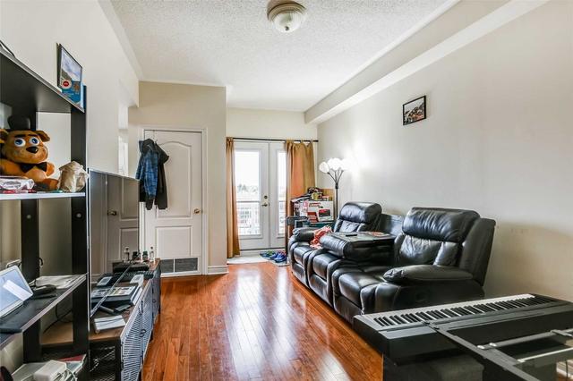 304 - 9944 Keele St, Condo with 2 bedrooms, 1 bathrooms and 1 parking in Vaughan ON | Image 10