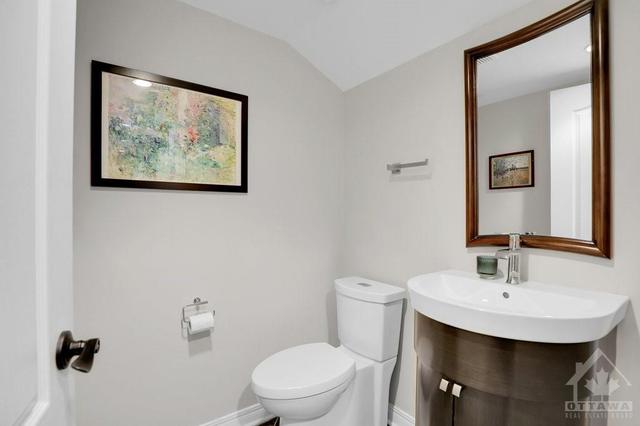 13 - 10 Concord Street, Townhouse with 2 bedrooms, 3 bathrooms and 1 parking in Ottawa ON | Image 7