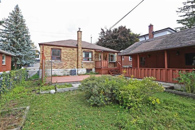 239 Churchill Ave, House detached with 3 bedrooms, 2 bathrooms and 8 parking in Toronto ON | Image 33