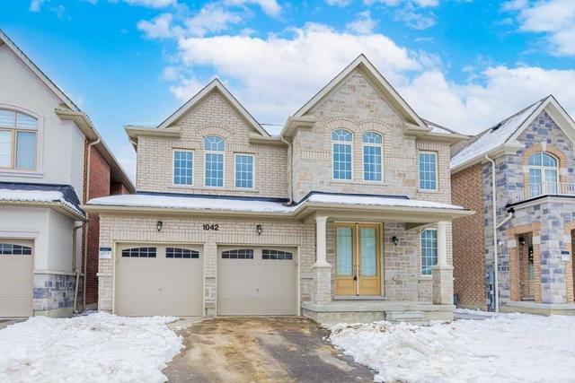 main - 1042 Kingpeak Cres, House detached with 4 bedrooms, 4 bathrooms and 3 parking in Pickering ON | Image 1