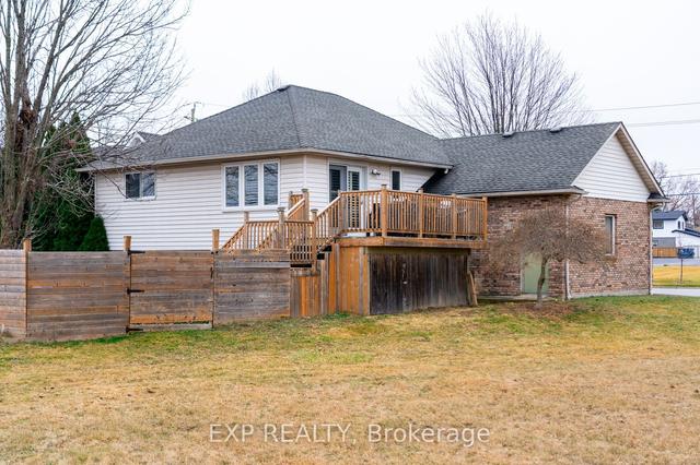46 Grapeview Dr, House detached with 4 bedrooms, 2 bathrooms and 5 parking in St. Catharines ON | Image 25
