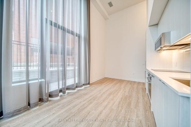109 - 250 Lawrence Ave W, Condo with 2 bedrooms, 2 bathrooms and 0 parking in Toronto ON | Image 4